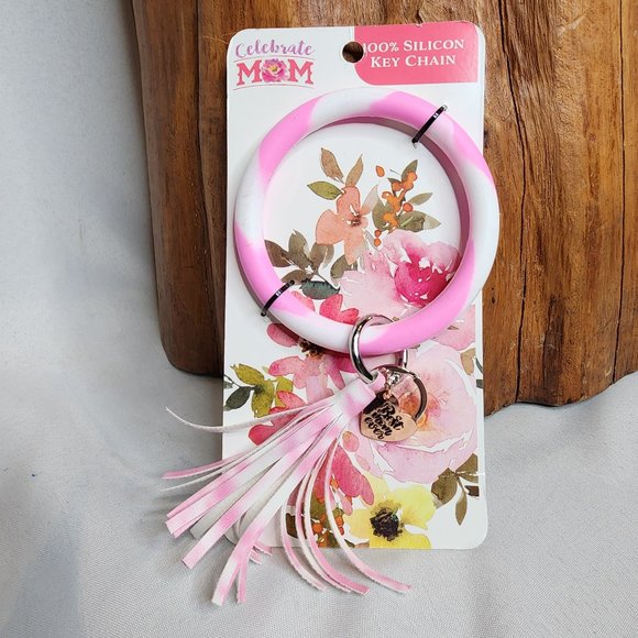 Celebrate Mom 100% Silicon Keychain Pink & White Best Mom Ever - Picture 1 of 2
